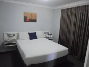 Upstairs Suite